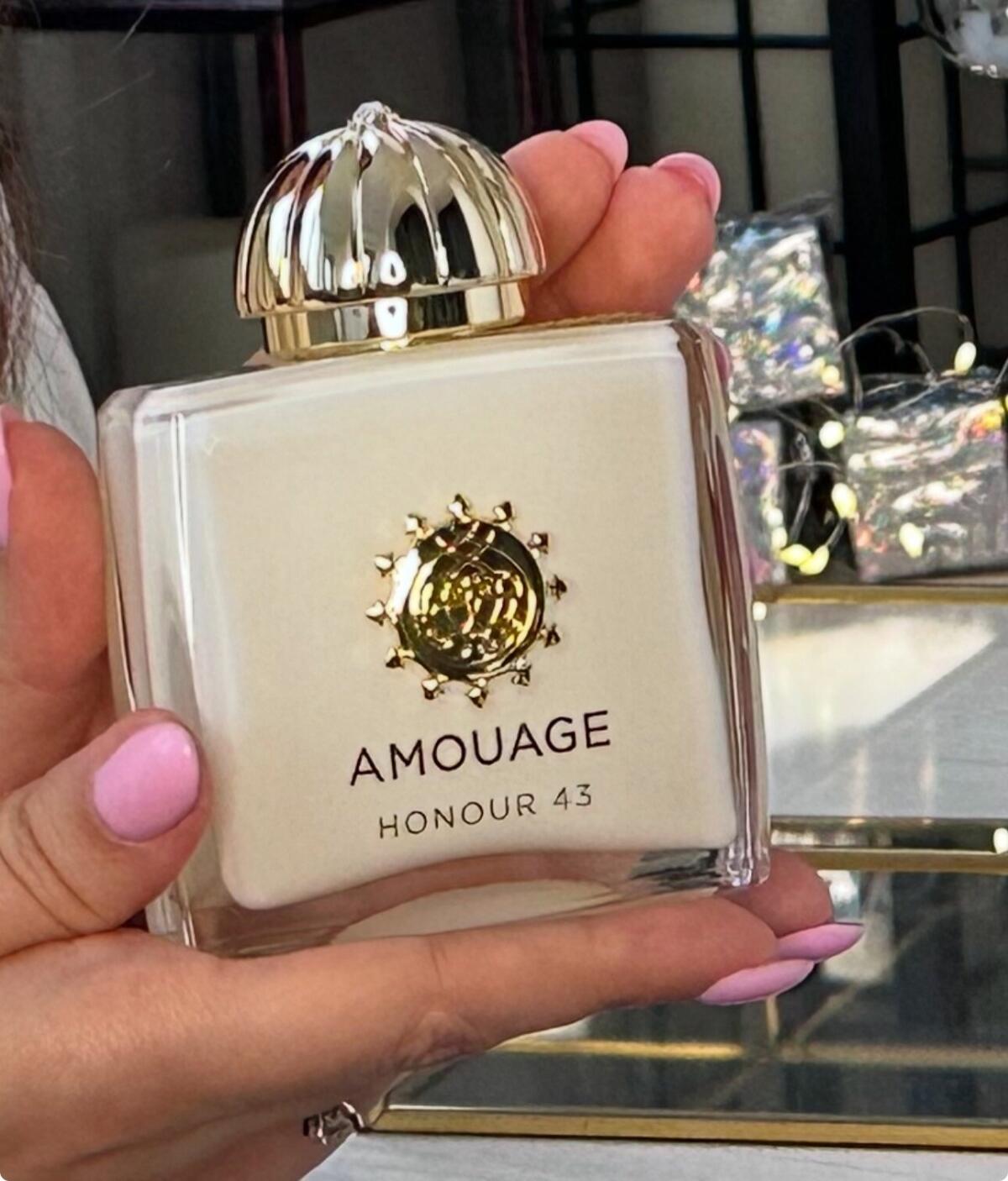 Amouage Honour 43 Woman Extrai - огляд і ціна Perfume Fragrance Concentration